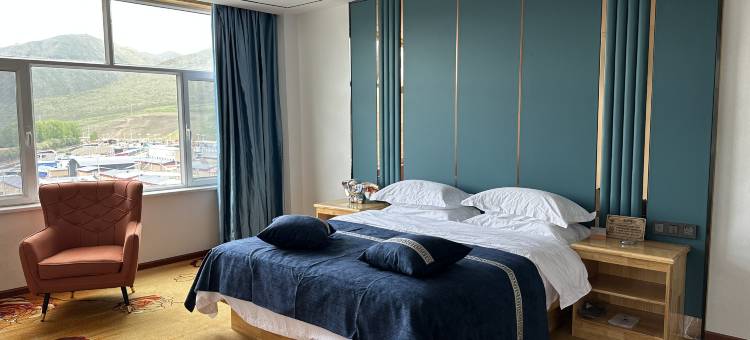 碌曲诺沛尔酒店图片