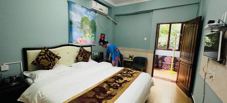 理县桃坪羌寨悦娅酒店图片