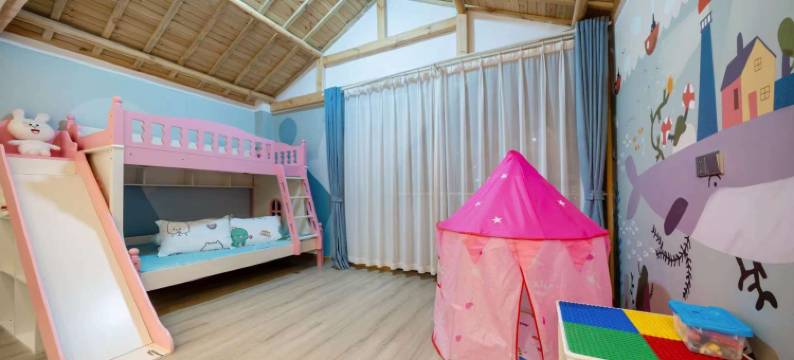 罗兰假日酒店(芜湖方特乐园罗兰小镇店)图片