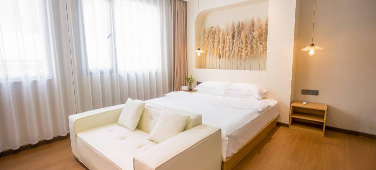 晚棠·Room智能酒店(洛阳丽景门十字街店)图片