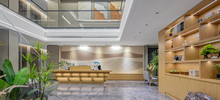 丽呈睿轩酒店(神农架木鱼集散中心店)图片