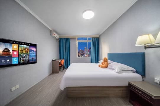 云上曼居酒店(宁波奉化银泰城店)