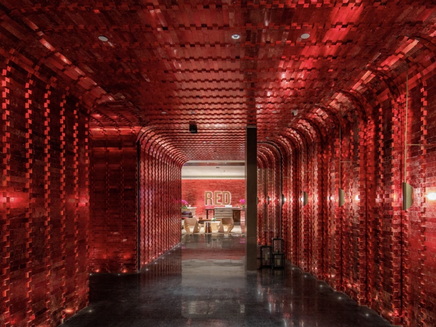 Radisson Red Yangzhou Slender West Lake Over view