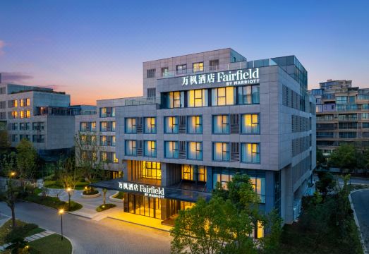 诸暨万枫酒店（诸暨高铁站店）外景图