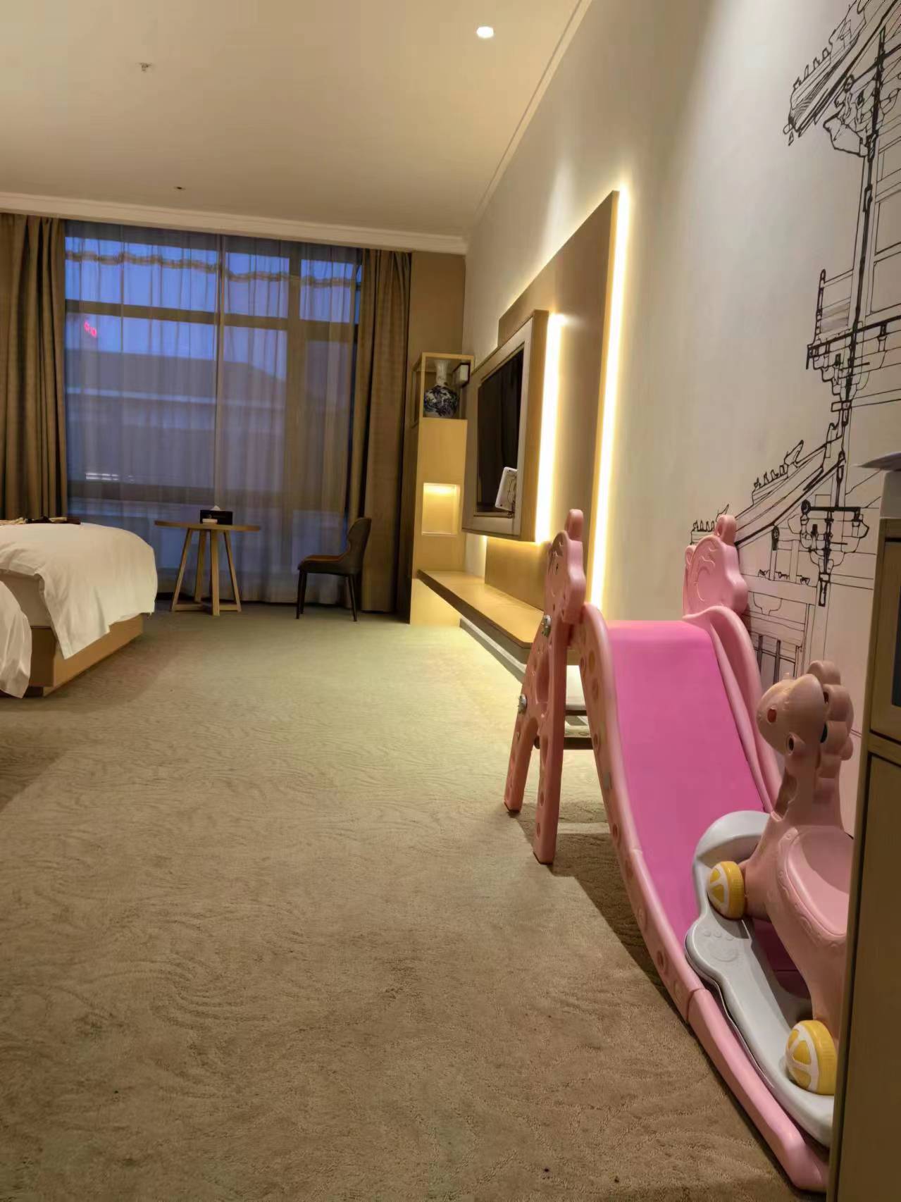 Dong Yuan International Hotel Over view