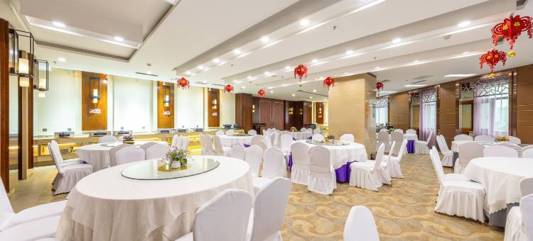 张掖绿洲假日酒店(高铁西站店)图片