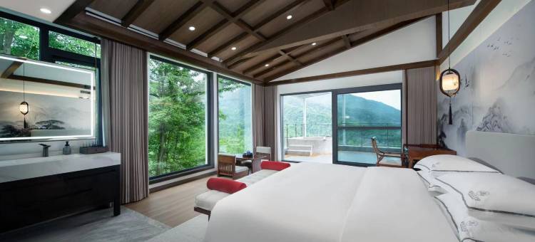 青城山乐乎山水·私汤民宿(青城后山景区店)图片