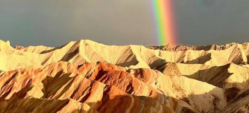 繁花小筑智能酒店『七彩丹霞店』图片