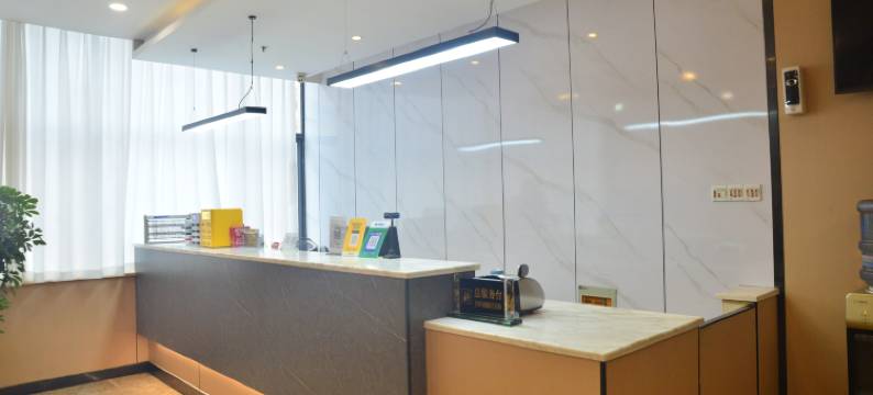雅玥酒店(九江学院店)图片