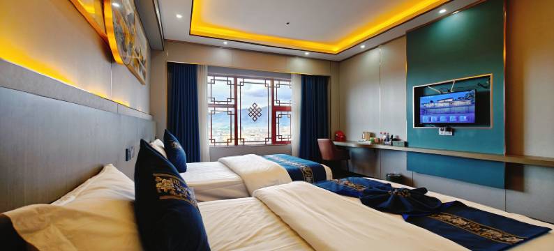 理塘仁康佛大酒店(318国道勒通古镇店)图片