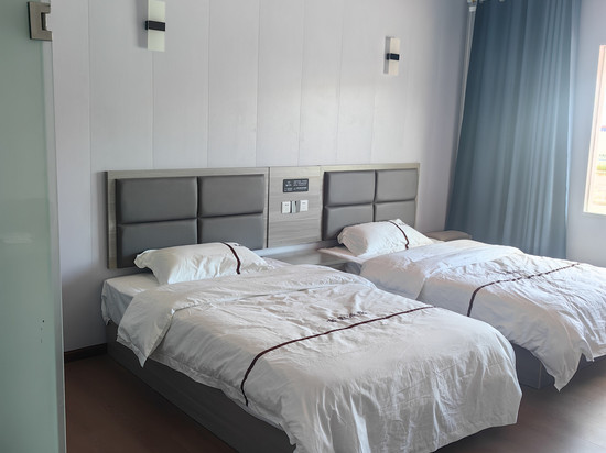 普兰雲鼎商务酒店