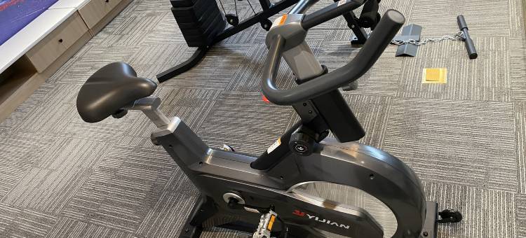 维也纳酒店(峨眉山高铁站马路桥美食街店)图片