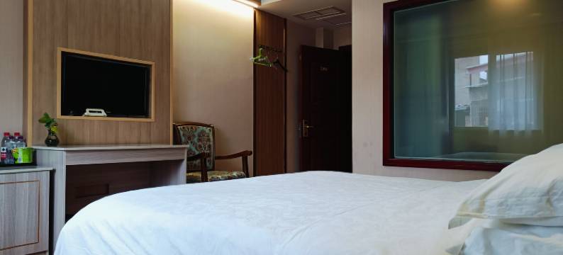 荥经阳光商务酒店图片