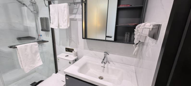 南京壹品酒店(江北新区雨山路地铁站店)图片