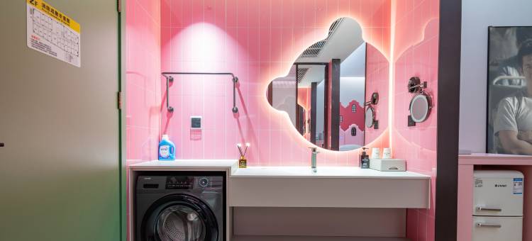 可乐S酒店(华侨城奇幻度假区襄阳东站店)图片