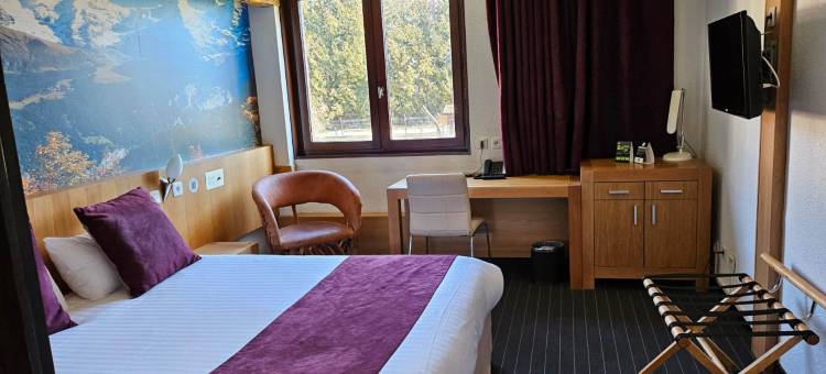 博纳维尔福西尼地区圣皮埃尔民宿酒店(B&B HOTEL Saint-Pierre-en-Faucigny Bonneville)图片