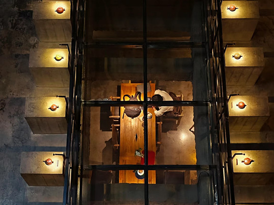 24HCOLOR酒店(西安金光门地铁站店)