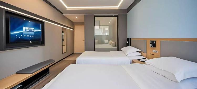 南京•尚客优MOMMYSWOWWINOWWORLDBIG酒店(中山陵麒麟门地铁站店)图片