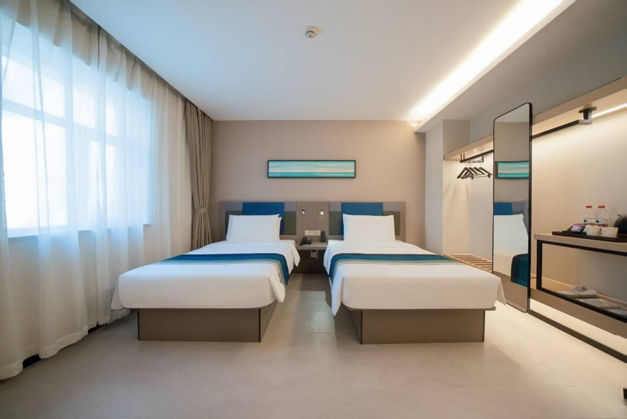 艾扉酒店(乌鲁木齐国际大巴扎人民电影院店)图片