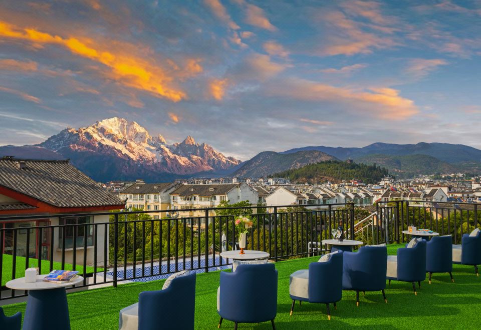 梵悦云栖·FANY·雪隐云间·空中秘境花园酒店（丽江古城店）外景图