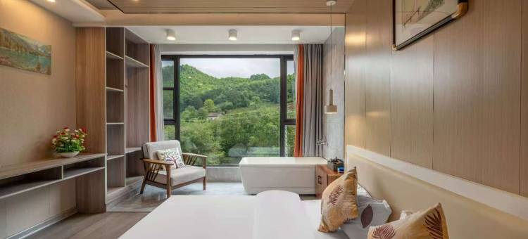 溪上陌下·新中式180°轻奢设计师亲子度假美宿(水墨汀溪风景区店)图片