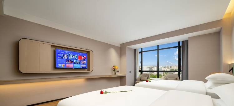 网咖电竞酒店(东莞松山湖度假区卓为城购物中心店)图片