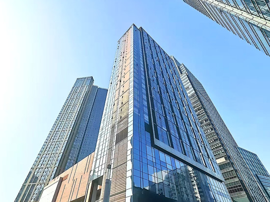 绿峰雅阁度假公寓(青岛五四广场万象城店)