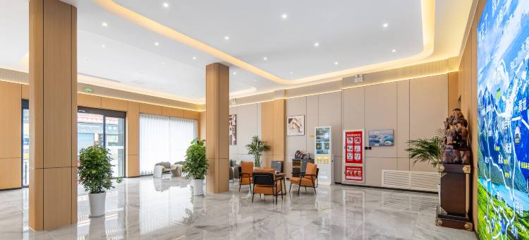 兰泽酒店(阿坝县格尔登寺店)图片