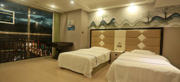 阳光河景民宿图片