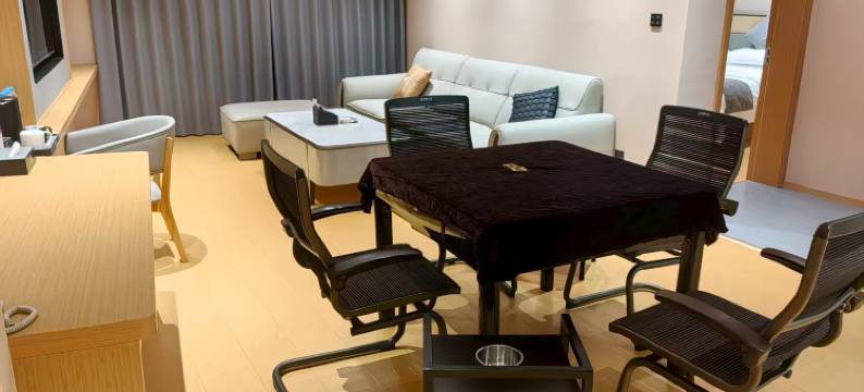 平凉陇东明珠宾馆(甘肃医学院体育公园店)图片