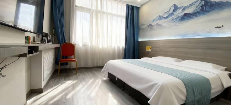 LIKE ART HOTEL●莱客艺术酒店(高密火车站苏州街广场店)图片