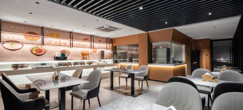 云栖憬程酒店(民众乐园江汉路步行街店)图片