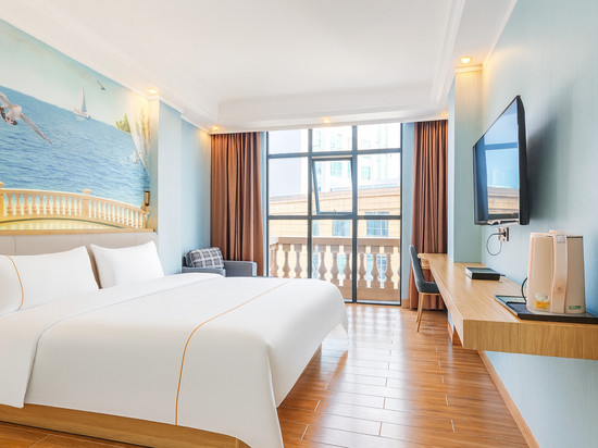 宝利来大酒店(东兴国门口岸店)