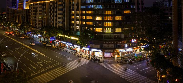 宿不同设计师酒店(福清利桥古街店)图片