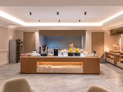 维也纳酒店(郑州高铁东站东广场圃田西地铁站店)预订价格,联系电话位置地址【携程酒店】