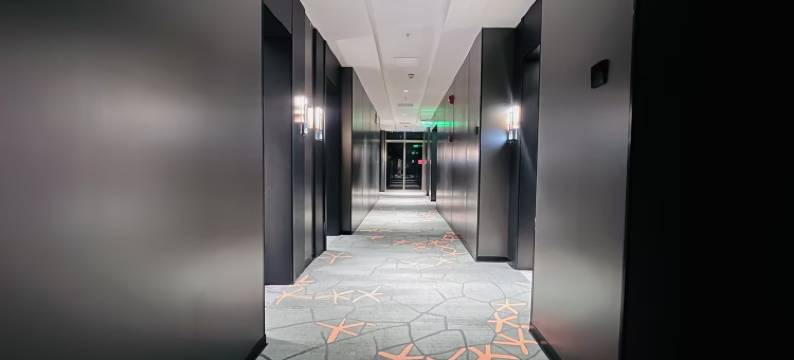 飓龙电竞酒店(高安鹏泰百货店)图片