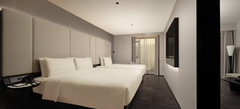 成都万象城双桥路地铁站亚朵酒店图片