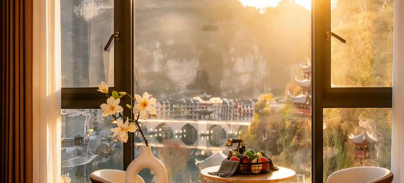 镇远·阅美河畔|Ezzy·Urban Cultur全景民宿(青龙洞祝圣桥店)图片