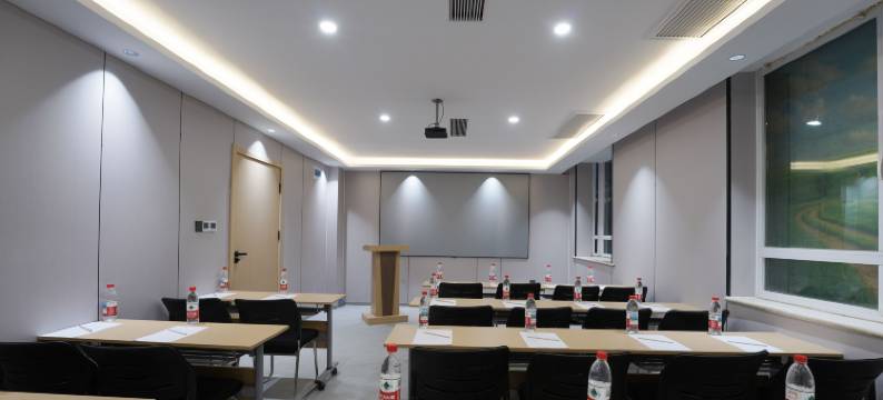 如家UP华驿智旅酒店(安阳红旗渠广场店)图片