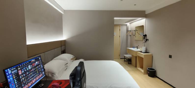 星禾电竞民宿(三门新城区心湖公园店)图片