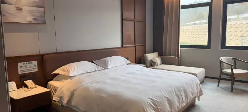 淮南君泰酒店(八公山国家地质公园店)图片