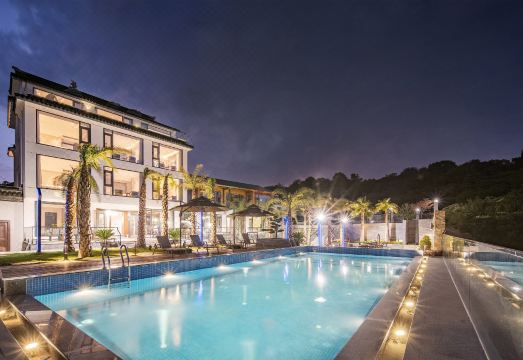 JIASHANYUANMINSU Hotel Overview