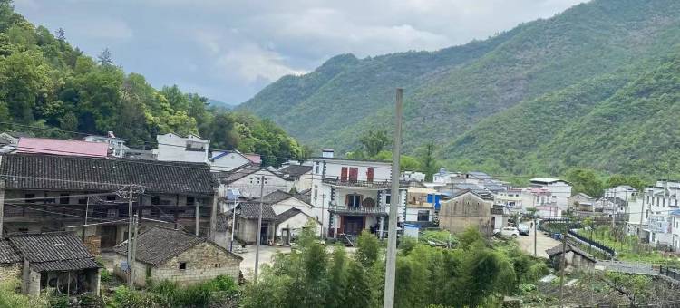 石台牯牛降乡土民宿图片