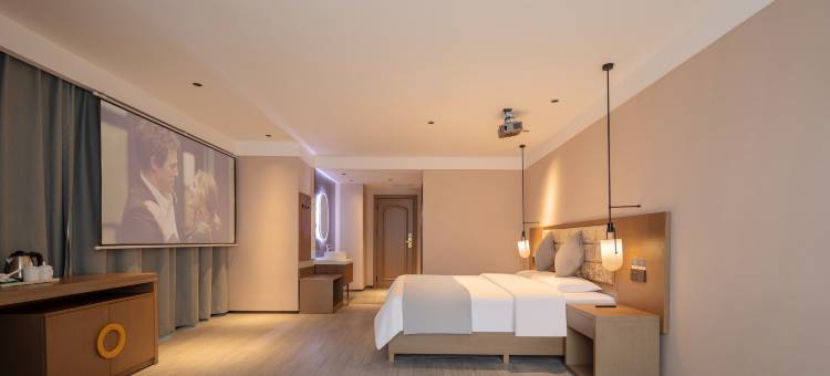 亚悦酒店(郑州陇海东路地铁站店)图片