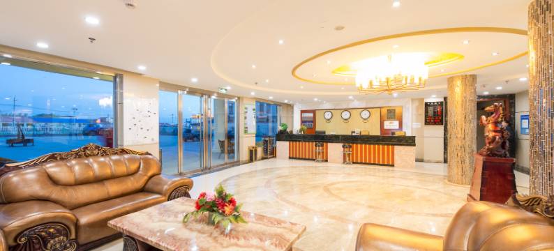 乌兰布统天和假日酒店图片