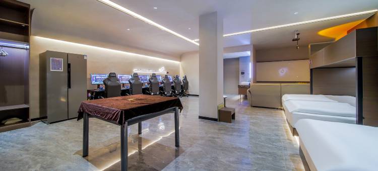 艾特摩高电竞酒店(郑州健康路店)图片