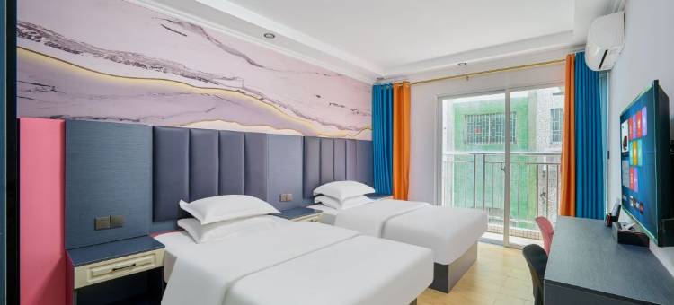 万源富公寓(佛山火车站店)图片