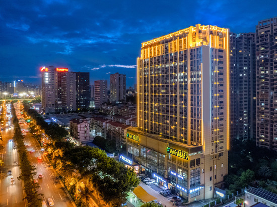 沃尔夫酒店(江南万达亭子码头店)