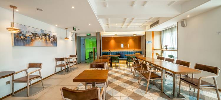 Yolo天际江景设计师酒店(重庆解放碑洪崖洞店)图片