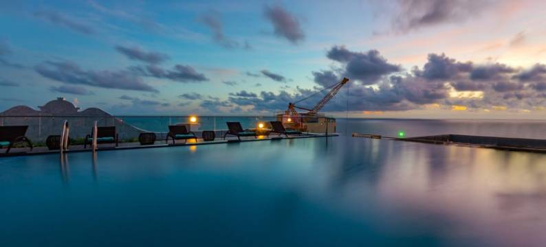 夜海酒店(Night Sea Hotel)图片